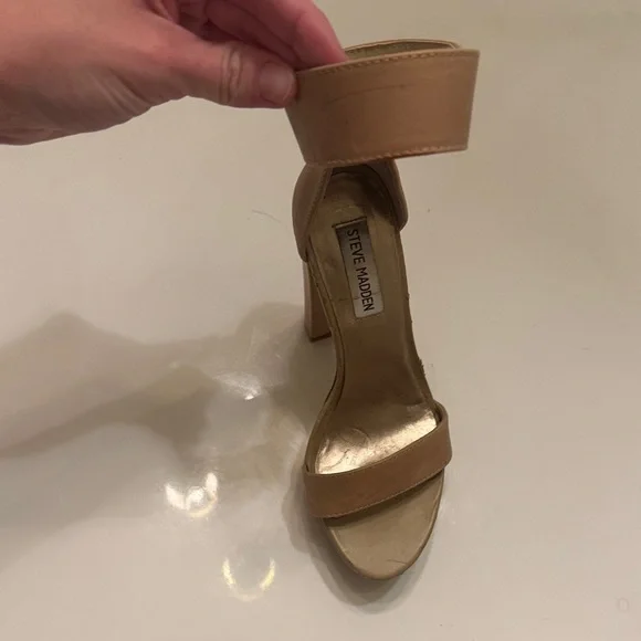 Steve Madden Tan Platform Heels Sandals - Picture 4 of 7